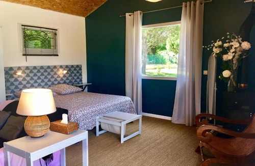 Saint-Vincent-de-Barres Apartment | Le Créolia