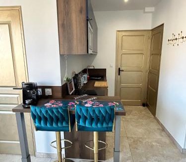 Argeles Plage Apartment | Le Crépuscule Terrace, beach