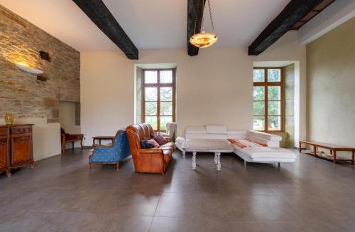 La Chapelle-Caro House | Le Crévy - Les Ecuries - 14 pers