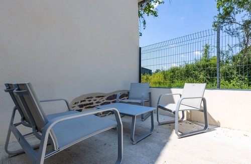 La Chapelle-Thouarault Apartment | Le Cri de la Chouette - Appt avec terrasse