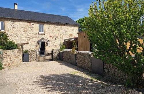Recoules-Previnquieres House | Le Crochet de Pervenche