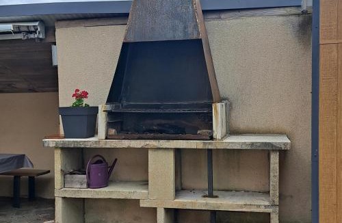 Recoules-Previnquieres House | Le Crochet de Pervenche