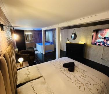 La Celle-sous-Gouzon Apartment | Le Cupidon & Spa