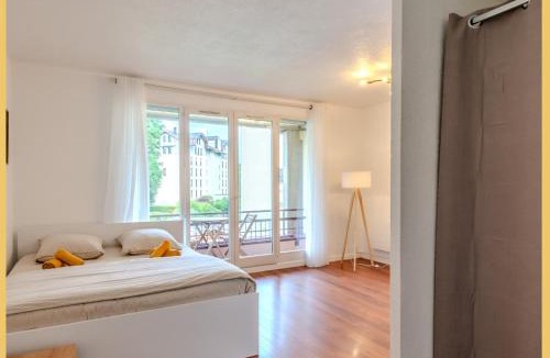 Saint-Julien-en-Genevois Apartment | Le Cyclade I Studio I Saint-Julien