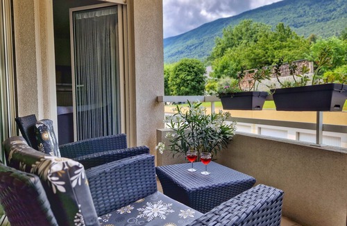 Le Bourget-du-Lac Apartment | Le Cygne : les perles de Sophie