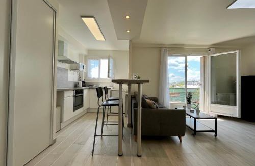 Bourg-la-Reine Apartment | Le déclic