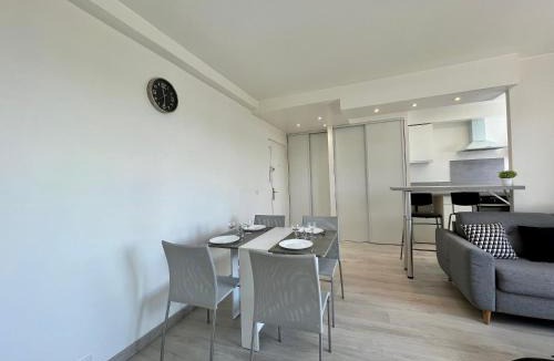 Bourg-la-Reine Apartment | Le déclic