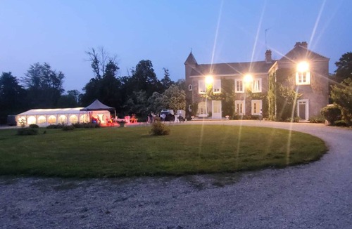 Chatelraould-Saint-Louvent House | Le Domaine de Beaucamp