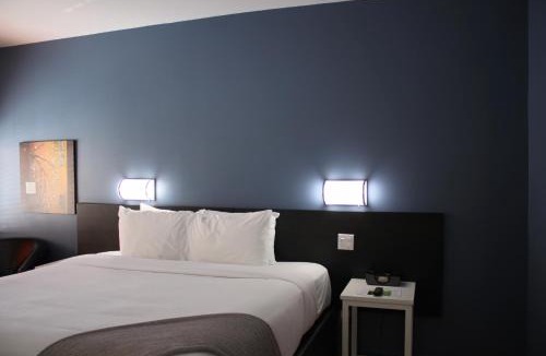Saint Hyacinthe Hotel | Le Dauphin St-Hyacinthe