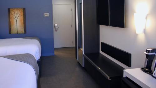 Saint Hyacinthe Hotel | Le Dauphin St-Hyacinthe