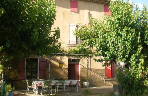 Trets Bed & Breakfast | LE DEFFEND VIEUX