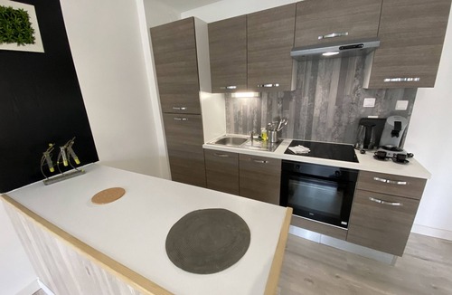 Fontaine Lestang-Bagatelle-Papus-Tabar-Bordelongue Apartment | Le Desbals : T2 agréable près du métro