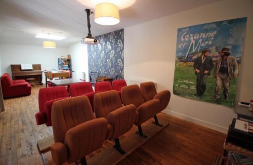 Saint-Martin-Terressus House | Le deserteur