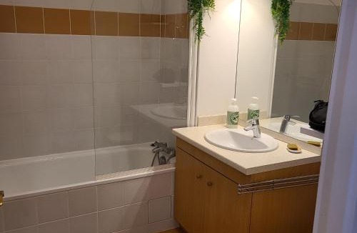 Aulus-les-Bains Apartment | "Le Desman" Confortable T2 à la montagne face aux thermes RANDO, CURE