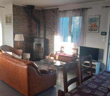 Malons-et-Elze House | Le devezou Malons et Elze