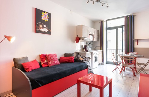 Saint Michel - Mairie Apartment | "LE DIAMANT" -Central, with Balcony