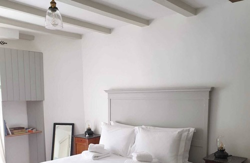 Saint-Quentin-sur-Sauxillanges Apartment | LE Domaine DU Bien Etre