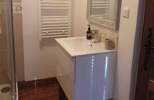 Saint-Quentin-sur-Sauxillanges Apartment | LE Domaine DU Bien Etre