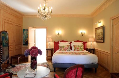 Saint-Gatien-des-Bois Bed & Breakfast | Le Domaine Du Lieu Athan ,réservé aux adultes