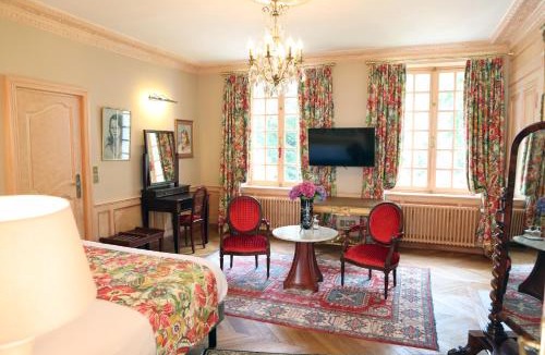 Saint-Gatien-des-Bois Bed & Breakfast | Le Domaine Du Lieu Athan ,réservé aux adultes