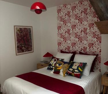 Centre-ville rive gauche House | Le domaine de Bachmay