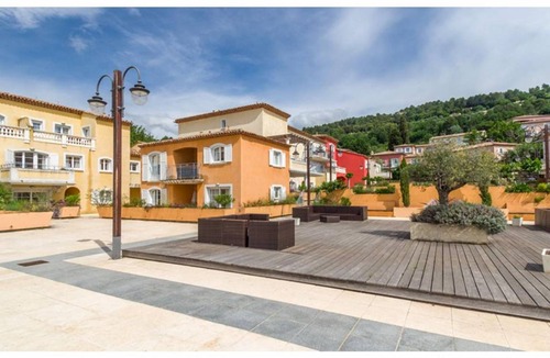 Rexburg Villa | Le Domaine de Camiole M4D8