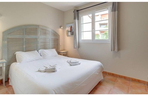 Rexburg Villa | Le Domaine de Camiole M4D8