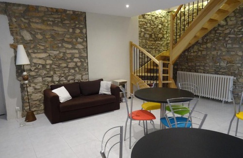 Charnay Bed & Breakfast | Le Domaine De Canelle