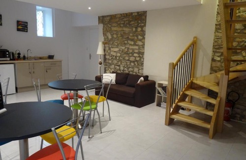 Charnay Bed & Breakfast | Le Domaine De Canelle