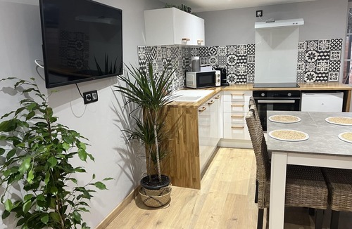 Venoy Resort | Le Domaine de la Clarté