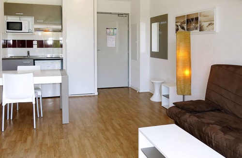 Auberville Apartment | Le Domaine de la Corniche by Interhome