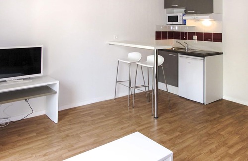 Auberville Apartment | Le Domaine de la Corniche by Interhome