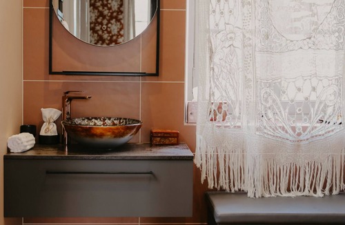Bernac House | Le Domaine de la Monestarié Charm, elegance and scents of Tuscany