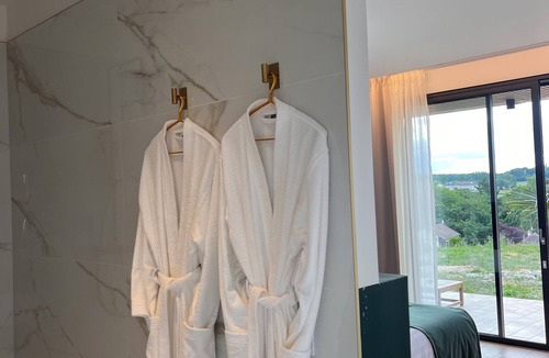 Vernon House | Le Domaine de la Vallée