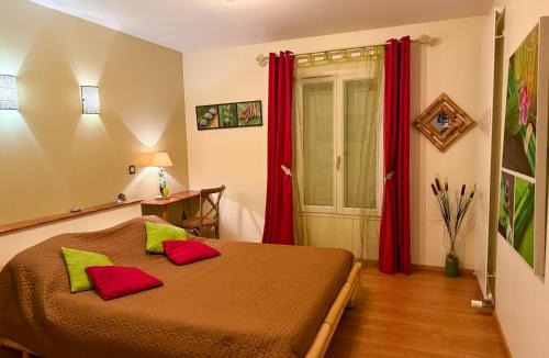 Lourdes House | Le Domaine de Rose