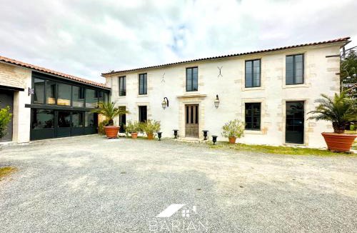 Nuaille d'Aunis Villa | Le Domaine de Stian