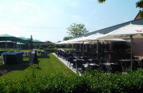 Ennevelin Hotel | Le Domaine des Cigognes