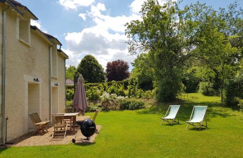 Verneuil-sur-Indre House | Le Domaine des Cyclamens