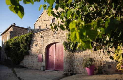 Vernon House | Le domaine des hauts de Vernon (on request only)