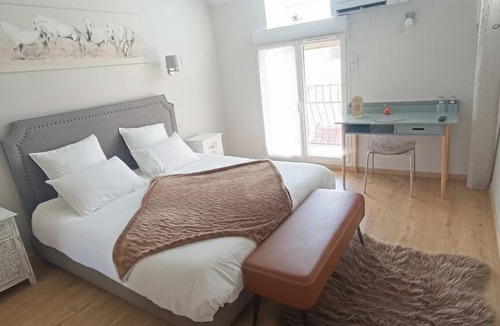 Champcenest House | Le Domaine des Hirondelles