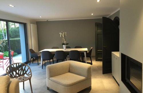 Souchez House | Le Domaine des Loups