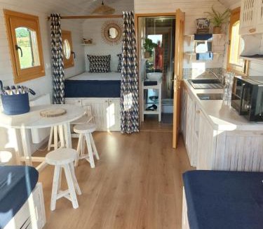 Mimeure Other | Le Domaine des Nomades