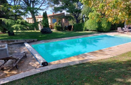 Tulette House | Le Domaine des Pins