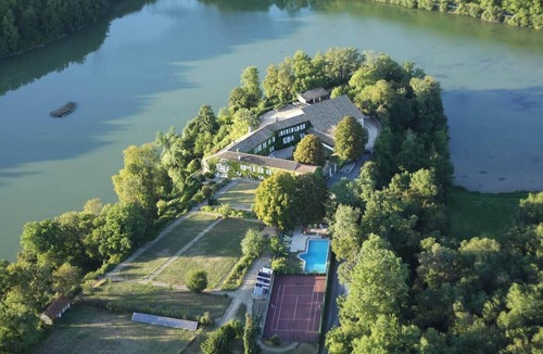 Dirac House | Le domaine du Châtelard
