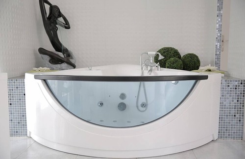 Chateau-Gontier House | Le Domaine du Chêne Vert