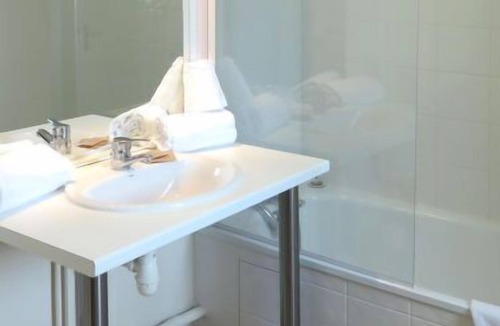 Barbaste Apartment | Le Domaine du Golf d'Albret by Interhome