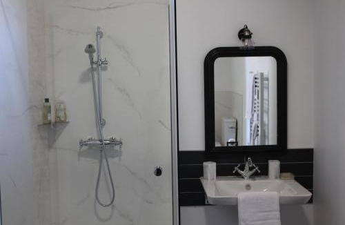 Sainte-Sabine-sur-Longeve House | Le Domaine du Petit Tertre