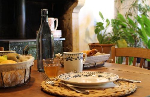 Sainte-Sabine-sur-Longeve House | Le Domaine du Petit Tertre