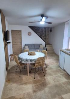 Tournissan House | Le Donjon du Chateau