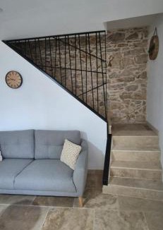 Tournissan House | Le Donjon du Chateau